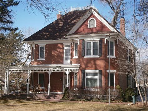 Benjamin and Olivia Meek House .
